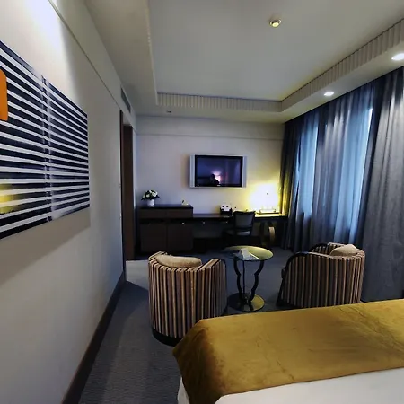 מלון Allegroitalia Golden Palace