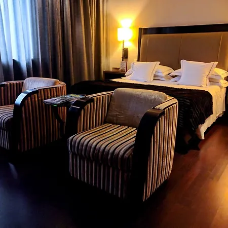 Allegroitalia Golden Palace מלון