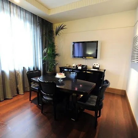 Allegroitalia Golden Palace 5* טורינו
