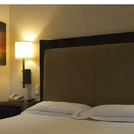 מלון Allegroitalia Golden Palace