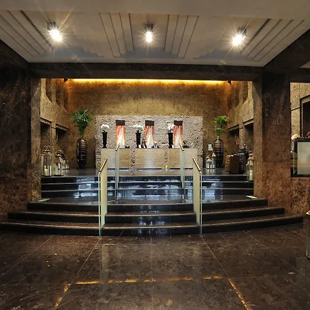 Allegroitalia Golden Palace Otel 5*